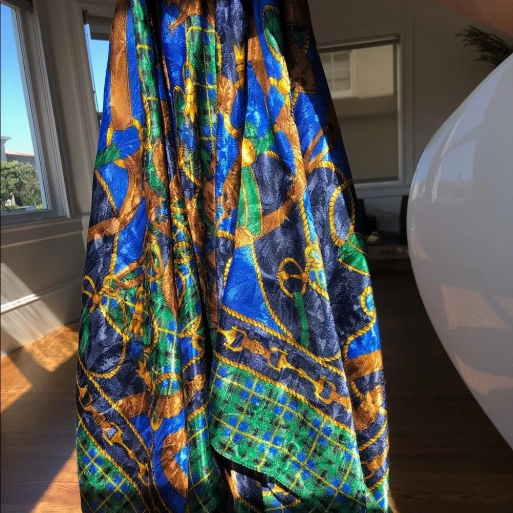 Colorful Blue/Green Patterned Scarf - Picture 2 of 4